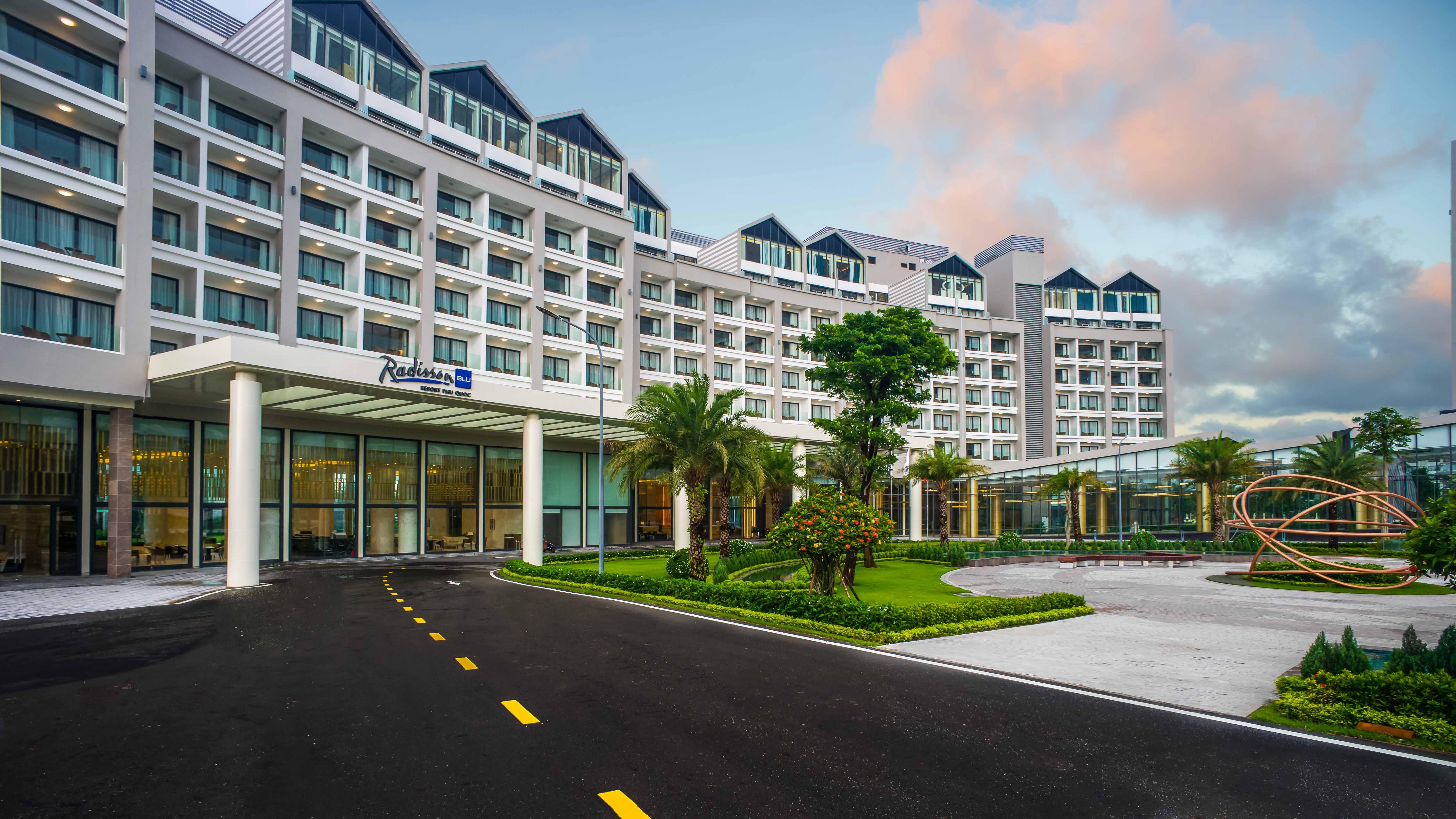 Radisson Blu Resort Phú Quốc Eksteriør billede Vinpearl Hotel Nha Trang